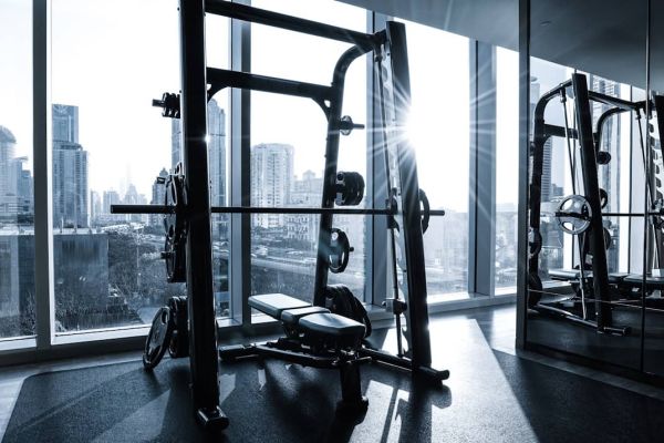 Choosing An Angled or Vertical Smith Machine?