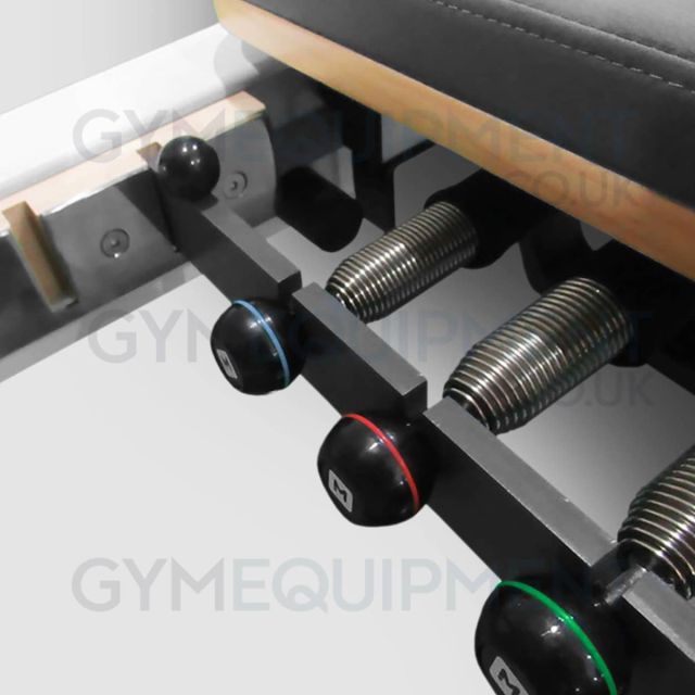 MOTU Flow White Pilates Reformer Bundle