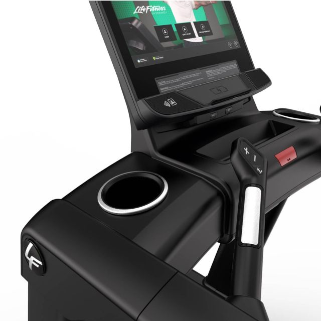 Life Fitness Integrity+ Treadmill SE4HD Console