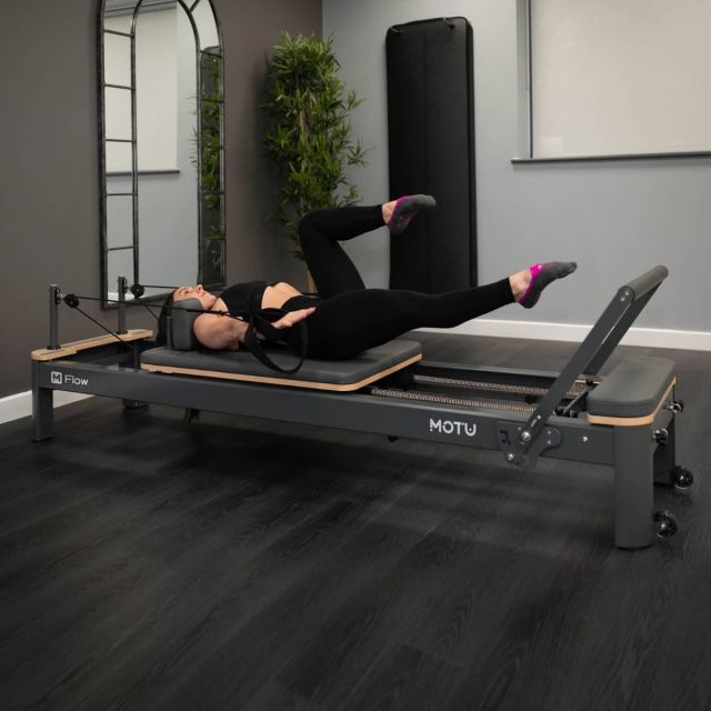 MOTU Flow Pilates Reformer Bundle